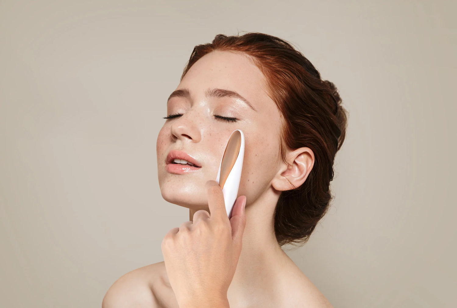 Refreshed Eyes With Oraaine